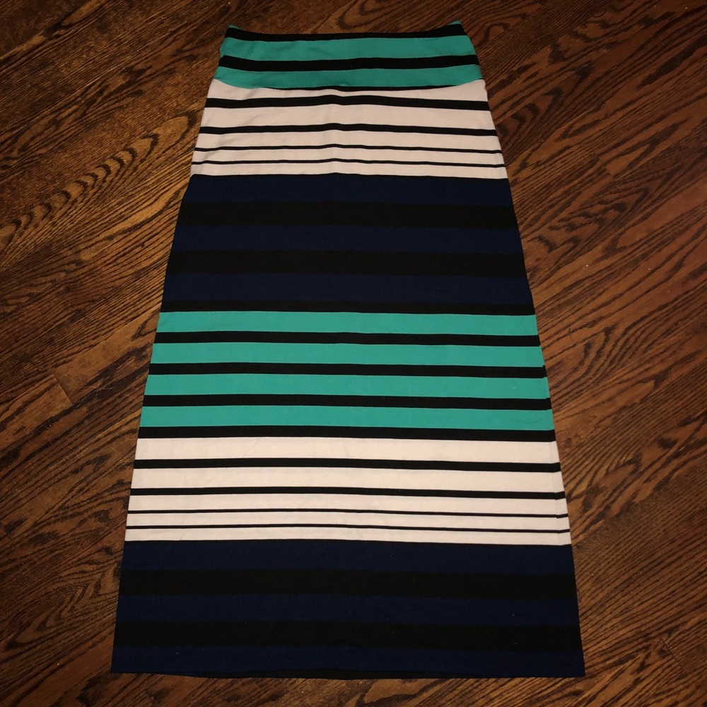 Stripped maxi skirt
